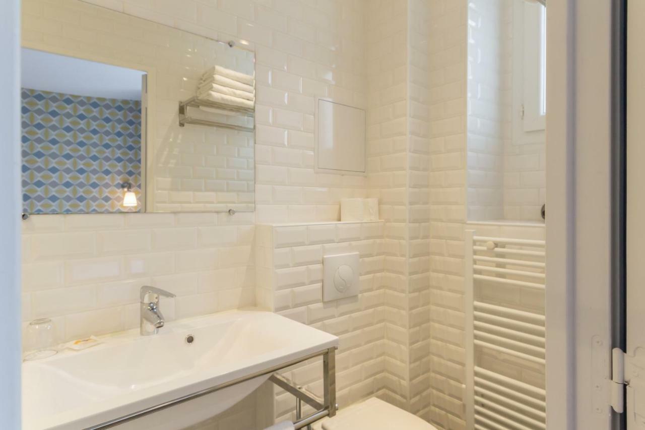 Les Toits De Paris Bed & Breakfast Dış mekan fotoğraf
