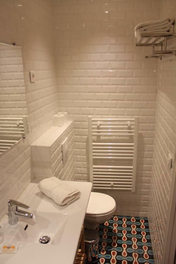 Les Toits De Paris Bed & Breakfast Dış mekan fotoğraf