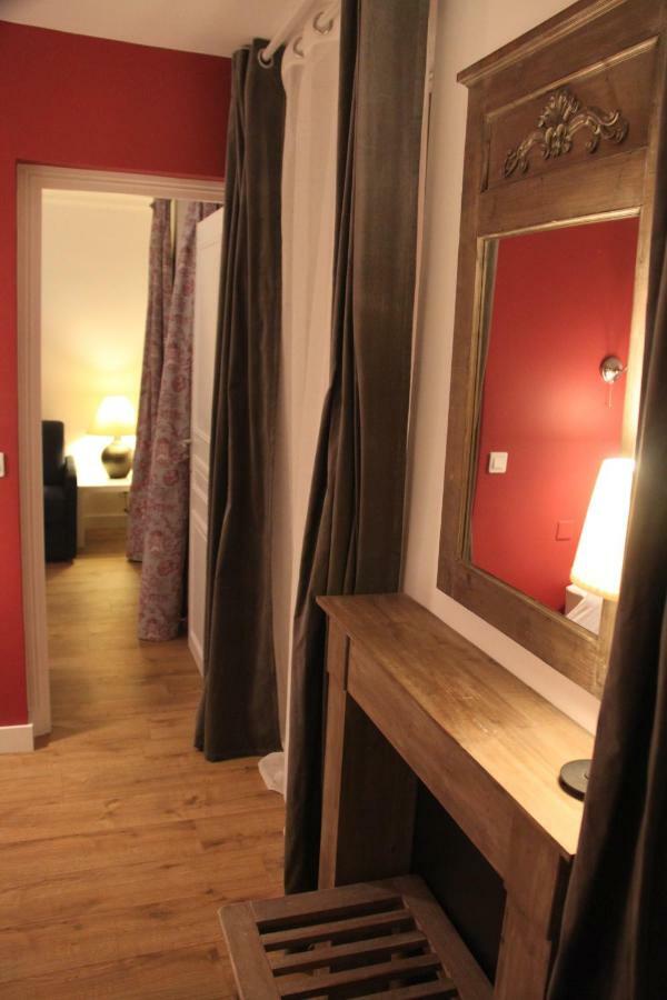 Les Toits De Paris Bed & Breakfast Dış mekan fotoğraf