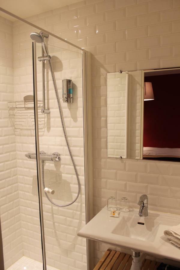 Les Toits De Paris Bed & Breakfast Dış mekan fotoğraf
