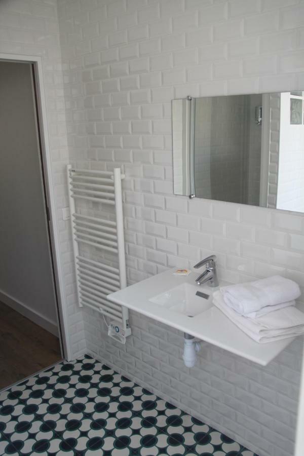 Les Toits De Paris Bed & Breakfast Dış mekan fotoğraf