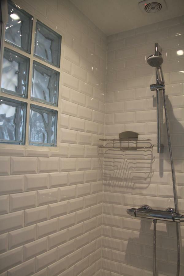 Les Toits De Paris Bed & Breakfast Dış mekan fotoğraf