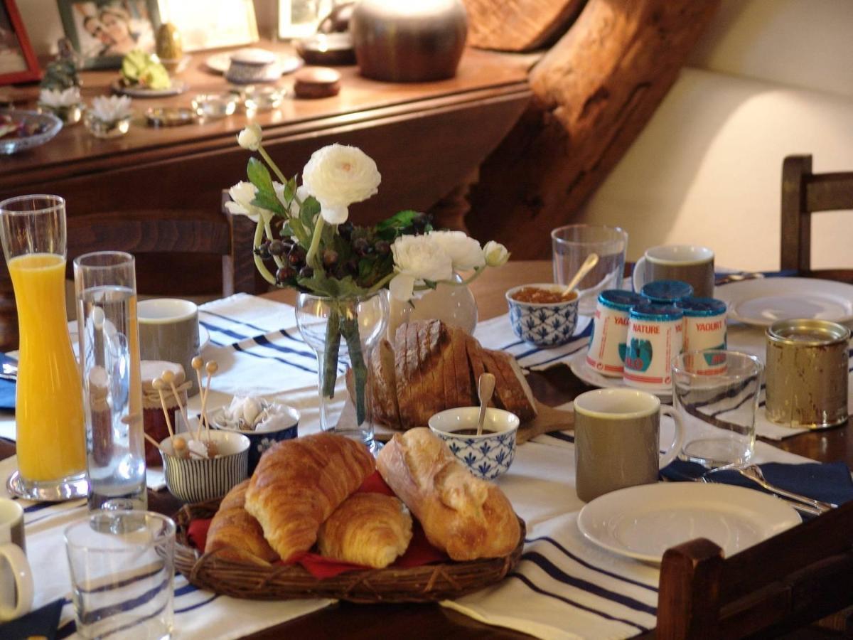 Les Toits De Paris Bed & Breakfast Oda fotoğraf